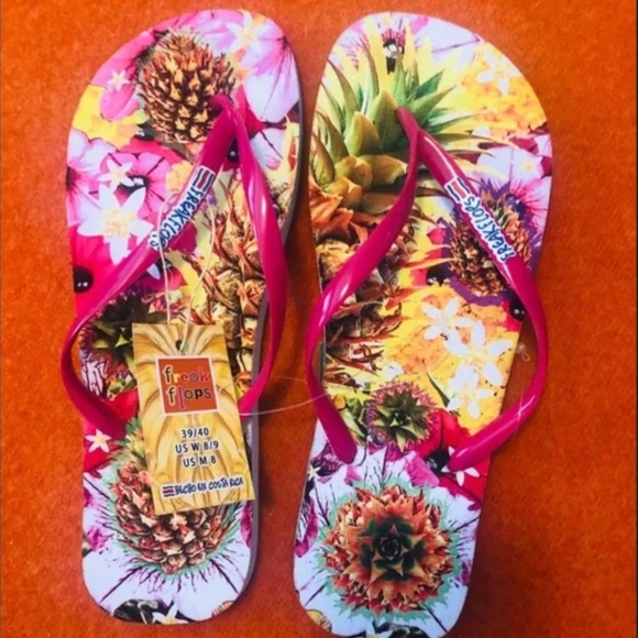 Freak Flops colourful flip flops sandals with flowers and pineapples NWT - Picture 2 of 6
